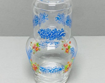 Carafe à eau et verre à boire vintage de chevet, motif floral peint à la main