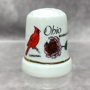 Ohio Souvenir Thimble Cardinal & Scarlet Carnation Design Porcelain Gold Trim
