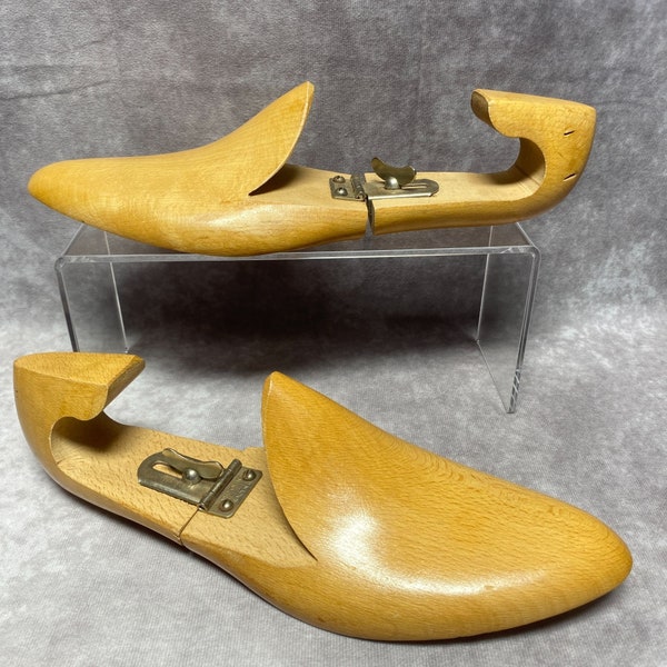 Vintage D Mackay New York Adjustable Wooden Shoe Tree Stretcher Size 8D