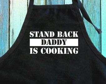 Divertente grembiule con la scritta "Stand Back Daddy Is Cooking" / regalo per papà chef