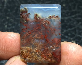 Cabochon pittoresque en agate mousse, dimension 29 x 20 x 5 mm