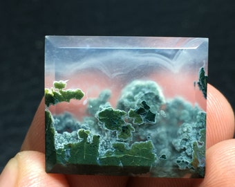 Grön mossagat cabochon (22x19x4 mm)