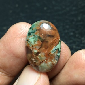 Bicolor Jaspis Cabochon: Indonesischer Edelstein (22x15x6 mm)