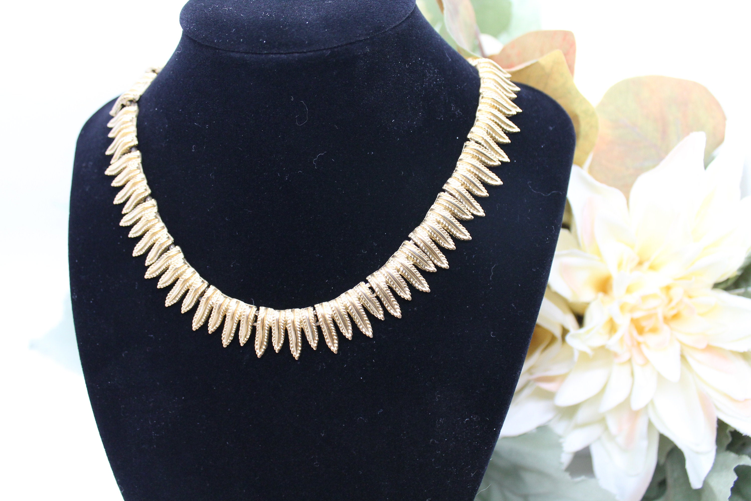 Trifari Vintage Gold Tone Drop Leaf Chocker Necklace - Etsy