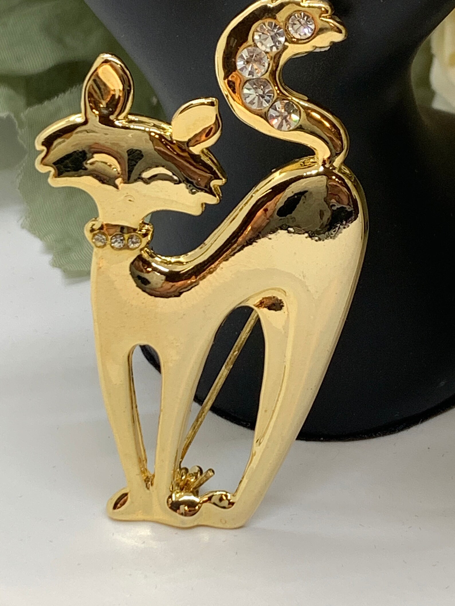 Vintage gold tone cat pin brooch with rhinestone tail Etsy