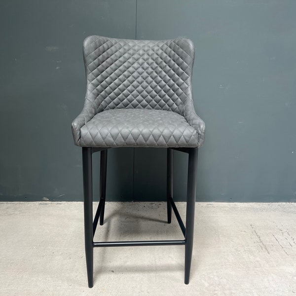 Pair of Classic Faux Leather Bar Stools in Grey