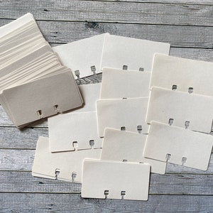 60 kart Rolodex, amerykańska marka Bates. Są bardzo zabytkowe.
