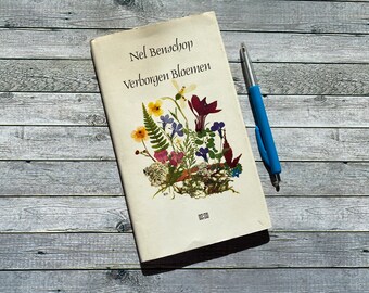Nel Benschop, natuurboek, Nederlands, bloemen en poëzie, Planten, Boekje, Hardcover, afbeeldingen, tekening, kleurrijk, stofomslag, handgeschreven