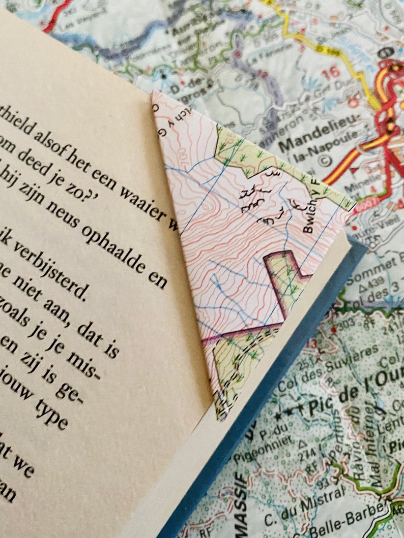 4 Corner Bookmark From Vintage Map. Gift for Someone Who Loves to ...