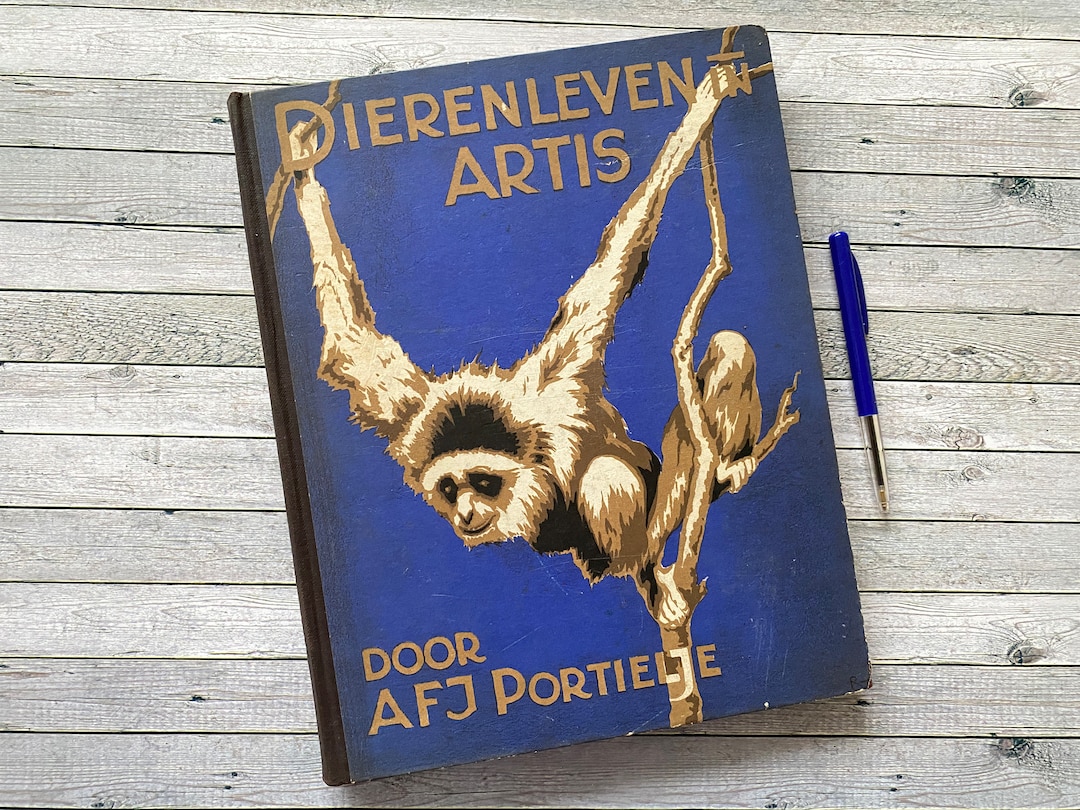Antique 1939 VERKADE Album Animal Life in 