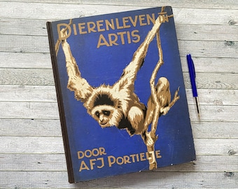 dierenleven in Artis, Nederlands, Verkade, album, prentenboek, illustraties, vintage boek, met foto's, 1939, vintage, Thijsse, kaarten, dierentuin,