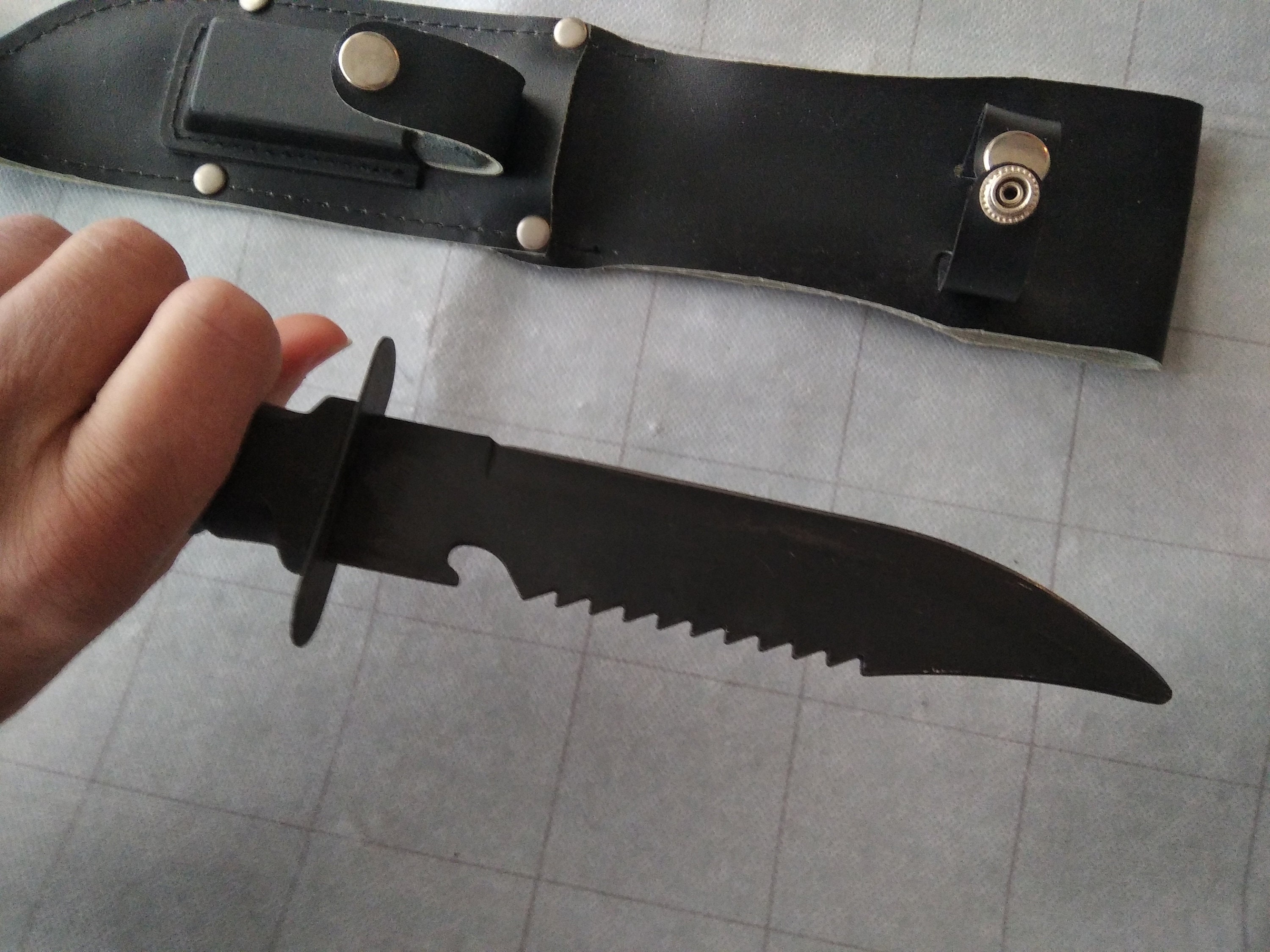 Cuchillo RAMBO de juguete años 90 de segunda mano por 15 EUR en Madrid en  WALLAPOP
