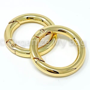 Gold O Ring Clip For Your Bags!