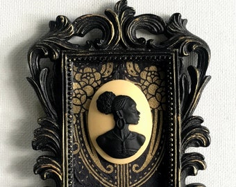 Vintage Style Black Cameo Art in a Black ornate frame Wall Art Home Decor