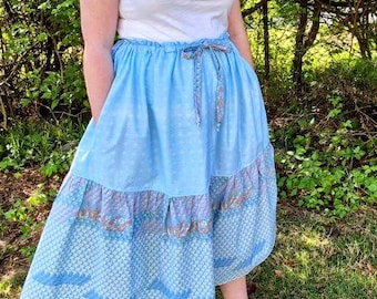ライトブルーのヴィンテージ風水玉模様Aラインドローストリングコットンスカート