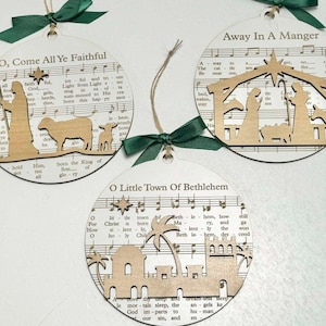 Kerststal SVG, kerstbal laser gesneden SVG-bestanden, bladmuziek kerststal ornament SVG, digitale download, 5 stijlen