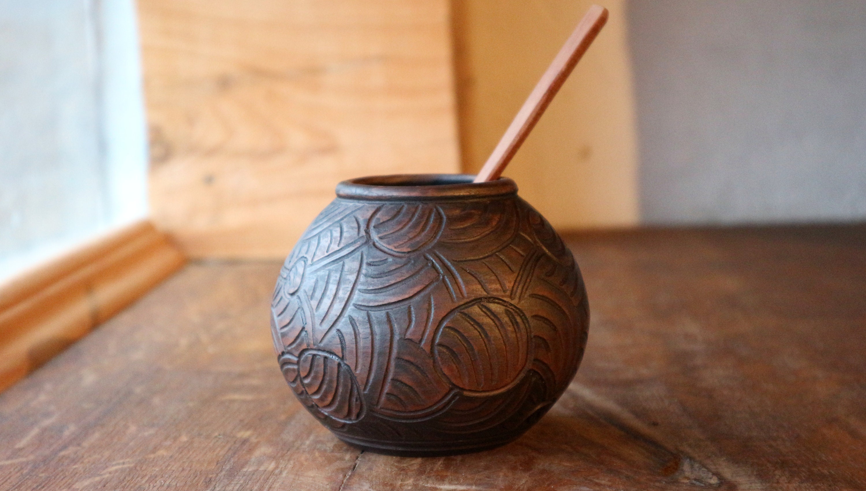 BALIBETOV Premium Yerba Mate Gourd (Mate Cup) - Uruguayan Mate - Leather  Wrapped - Includes Stainless Steel Bombilla and Cleaning Brush. (Camionero