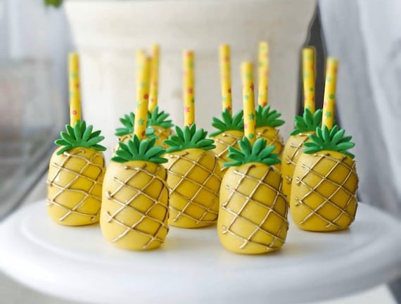 Easy Hawaiian Luau Party Ideas - Printable Crush Parties