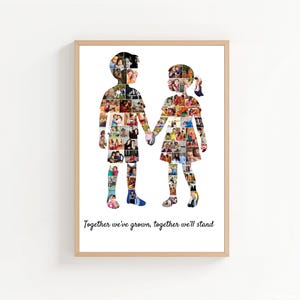 Puede incluir: Obra de arte enmarcada con siluetas de un niño y una niña tomados de la mano, llenas de varias fotos. La obra de arte tiene un marco de madera clara y el texto "Together we've grown, together we'll stand" en la parte inferior.