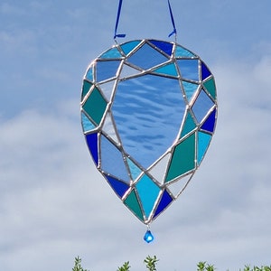 Buntglas, modernes Glasbild, Diamant in blau Tönen, Diamant aus Buntglas, Fensterbild