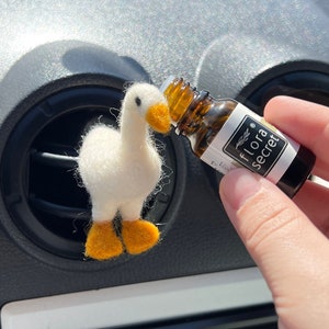 Goose air vent clip Needle felted farm animals car freshies Farmcore decor Car accessories for women Geese gift Goose love