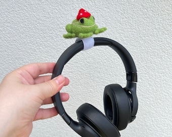 Felted frog with amanita mushroom hat headphone accessory Headphones decor Gamer gift for her Goblincore gaming accessories Streamer gift