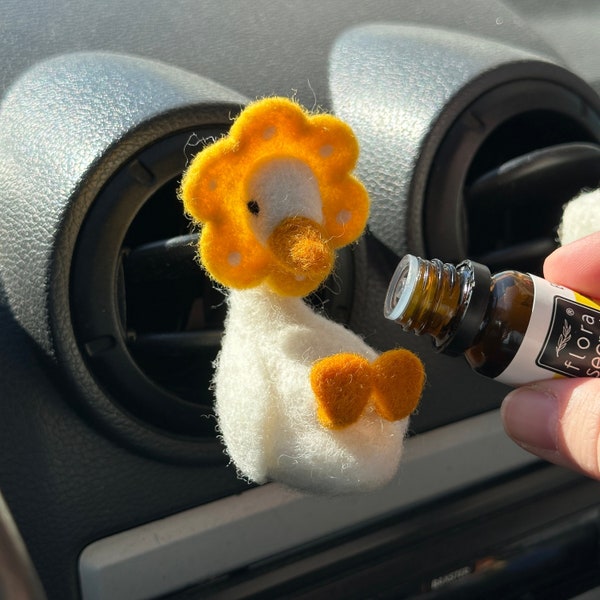 Felted Wool Goose Car Air Freshener Clip: Handmade Farm Bird Decor