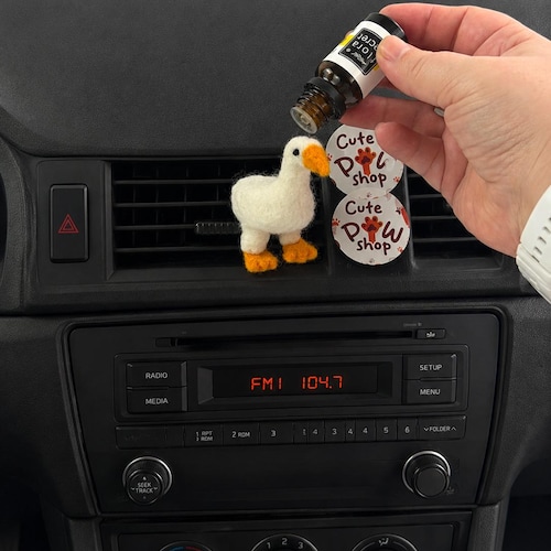 Goose air vent clip Needle felted farm animals car freshies Farmcore decor Car accessories for women Geese gift Goose love