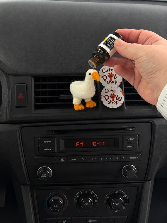 Goose air vent clip Needle felted farm animals car freshies Farmcore decor Car accessories for women Geese gift Goose love