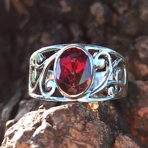 Filigree Band Ring Sterling Silver, Oval Garnet Statement Ring for Women, Halloween Gift for Her
