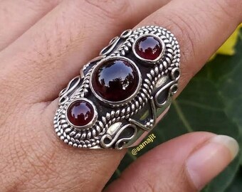 Dreisteinring mit Naturgranat – Schmuck aus Sterlingsilber, versilbert, Halloween-Geschenk für Sie