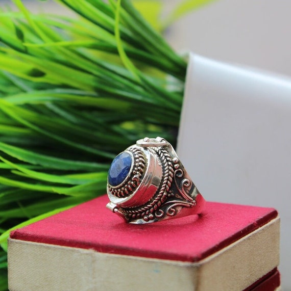 Lapis Lazuli Ring: 925 Silver Plated Box Ring