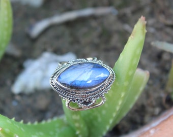 Labradorite Ring, 925 Silver Plated Ring,Natural Blue Flashy Labradorite Ring,Gift For Woman,Lateest Ring, Designer Ring, Labradorite Ring