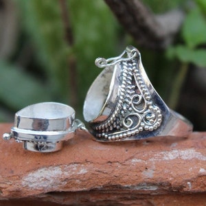 Blauer Calsie Steinring|Box ring| Designer Blue Calsie Stone Box Ring|Versilberter Ring|Medaillon Ring|Handgefertigter Ring| Halloween-Geschenke