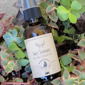 Sweet Surrender Sweetgrass spray with palo santo, Lemongrass and van van oil
