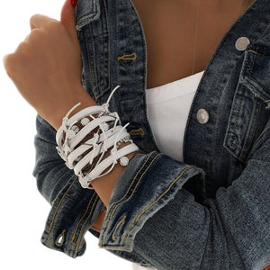 Pulseira de couro branco, pulseira de couro legítimo, pulseira de cristal, pulseira de corrente, pulseiras para mulheres, joias feitas à mão, presente para ela