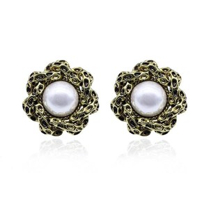 White Pearl Stud Earrings, Chunky Gold Earrings, Gold Filled Earrings, Dainty Earrings, Handmade Jewelry, Gift for Her, Gift for Mom