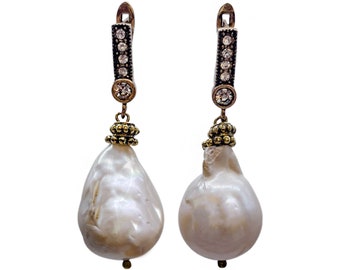Baroque Pearl Drop Earrings, Pearl Dangle Earrings, Dainty Crystal Earrings, Bridal Earrings, Handmade Jewelry