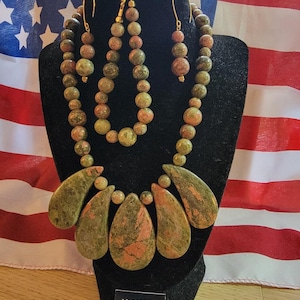 Hand-crafted Artisan Green Jewelry Collection Sets