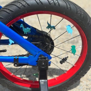 Bicycle wheel spoke decorations