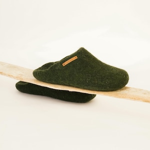 Men&#39;s  Felted Wool Slip-On Slippers-Green / Cozy and Stylish Footwear/Unisex gift.