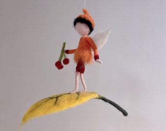 Feltro di lana " Cherry Spirit " fatto a mano, compleanno speciale e regalo di Natale infeltrito in lana