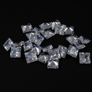 White CZ Cubic Zirconia Faceted Square Size 1.5x1.5, 2x2, 2.5x2.5, 3x3, 3.5x3.5, 4x4, 4.5x4.5, 5x5, 5.5x5.5, 6x6mm. VVS Eye Clean Quality