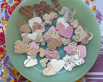 Kleines Konfetti Herz aus Vintage Papier // 100 kleine Herzen im Set // Perfekt für Hochzeiten, Partys, Valentinstag, Collagen und zum Basteln