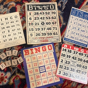 Set di cinque cartelle da bingo vintage, perfette per decorazioni, album, effimere, festività, smash journal, biglietti fatti in casa, artigianato e regali. immagine 6