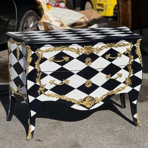 Black and White chest of drawers