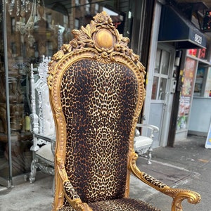 Vintage Leopard Print Throne Chair: Carved Gold Gilded Wood