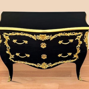 Louis XV Black Painted Chest of drawers