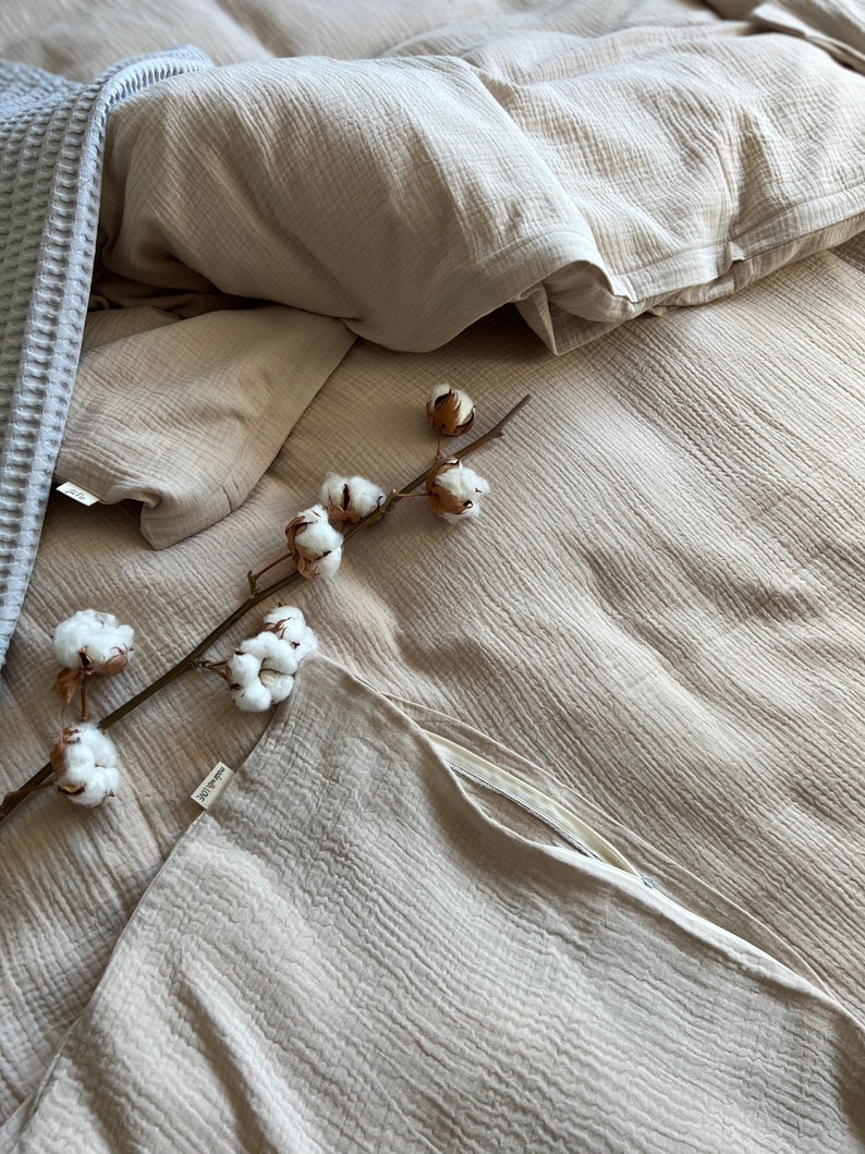 Muslin bed linen/duvet cover image 3