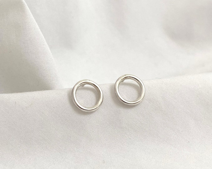 Recycled silver circle studs